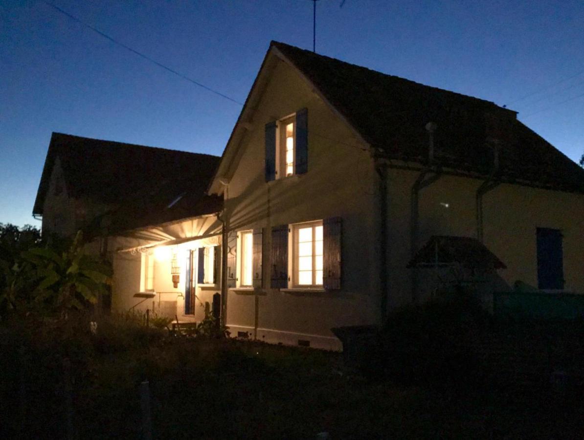 Les Tibles Bed & Breakfast Nanthiat Eksteriør bilde