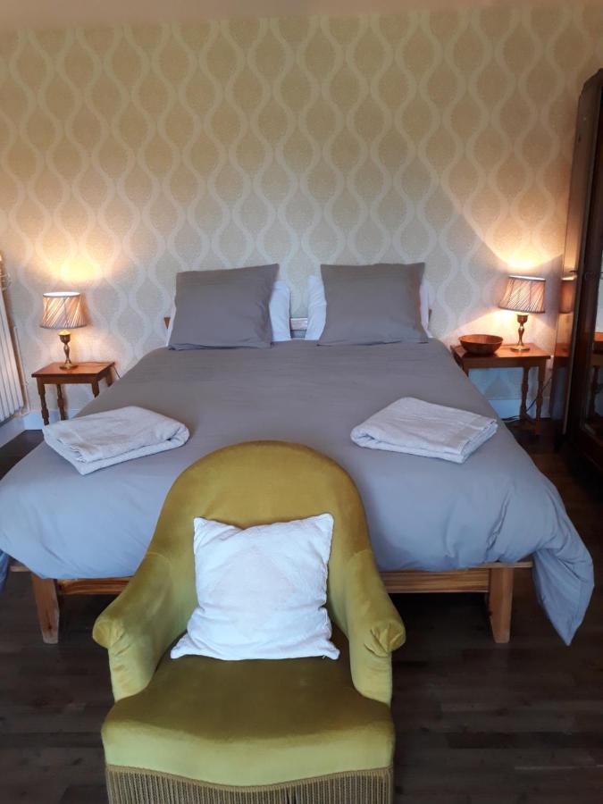 Les Tibles Bed & Breakfast Nanthiat Eksteriør bilde