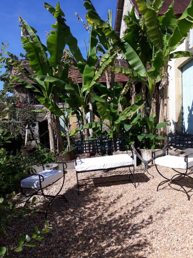 Les Tibles Bed & Breakfast Nanthiat Eksteriør bilde